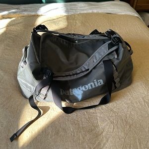 Patagonia Black Hole Duffel - 60L (gray)